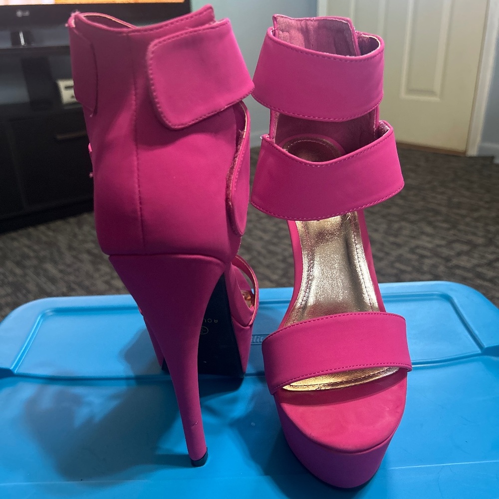 Cute Magenta Pink Stilettos